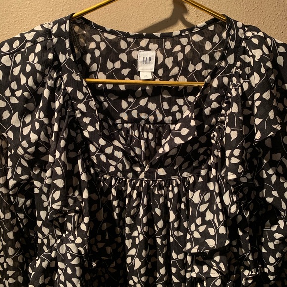 Black & White Chiffon Floral Blouse w/ Ruffles XS - Picture 8 of 8